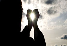 开云APP-当红蓝血脉喷张，中超赛场迎来世纪之战！巴萨利物浦天河对决全记录