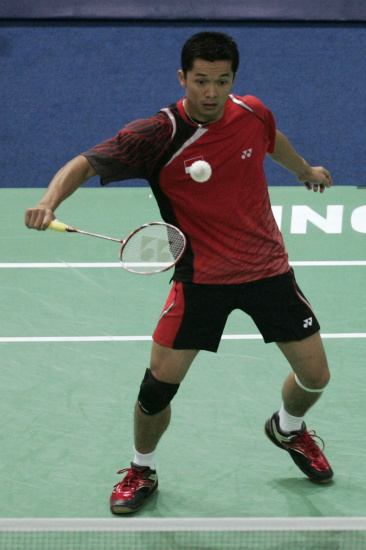 印度羽毛球队轻取丹麦羽毛球队，陶菲克制霸全场