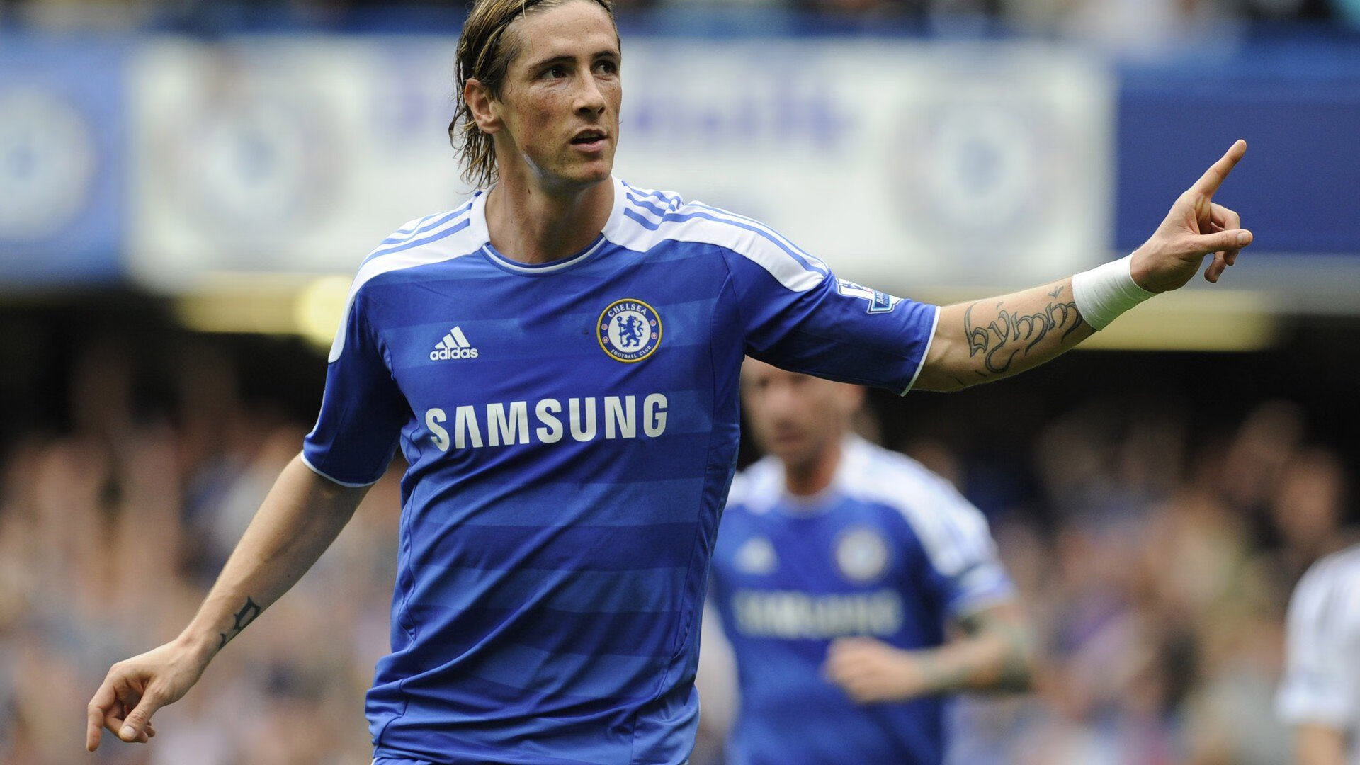 冰封王座，奥斯梅恩一锤定音，芬兰生死战击碎美国梦