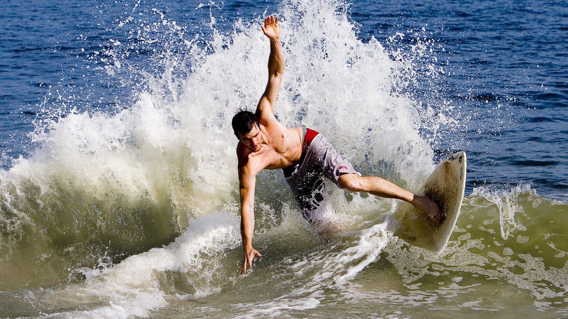 黄喜灿点亮北欧之夜，从瑞典克敌到东决封神，一个人的战争与荣耀