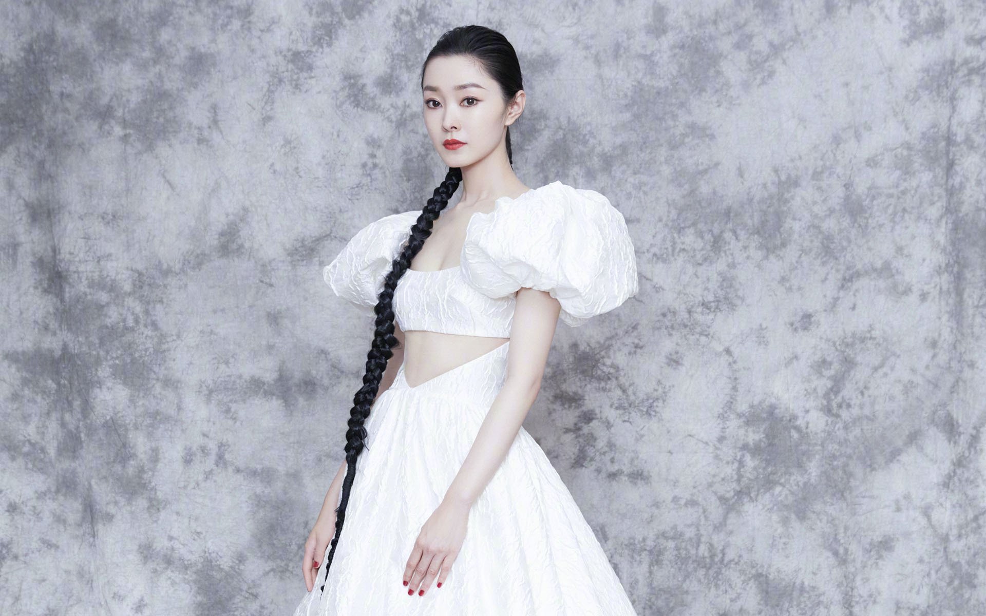 湖人大胜背后，非典型关键先生字母哥的战术价值